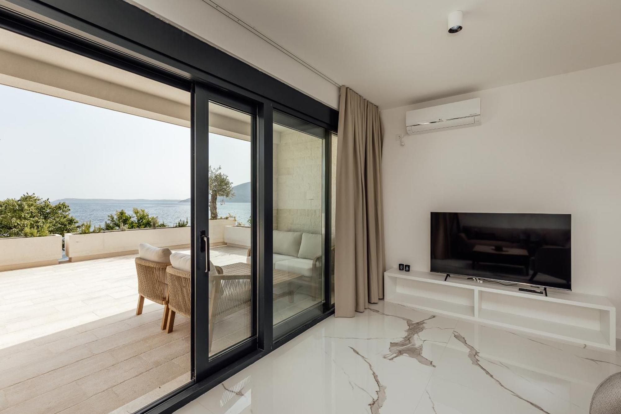 Savina Beachfront Oasis Herceg Novi Luaran gambar