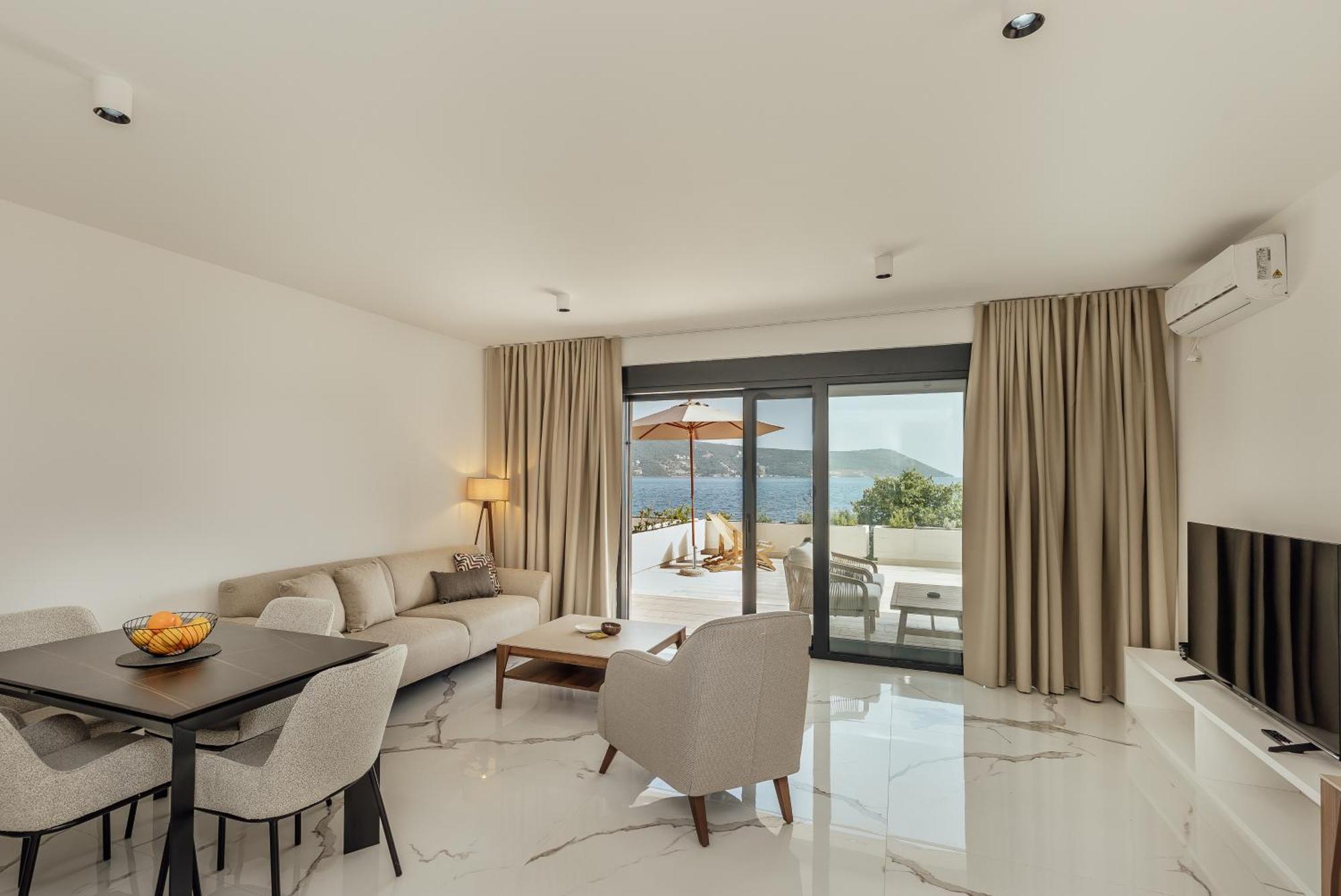 Savina Beachfront Oasis Herceg Novi Luaran gambar